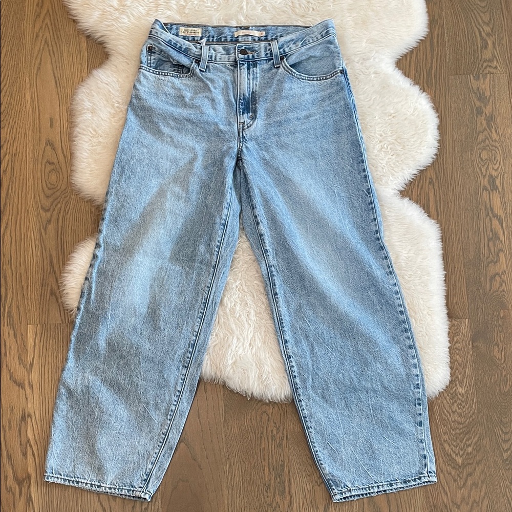 Levi’s Baggy Dad Jeans